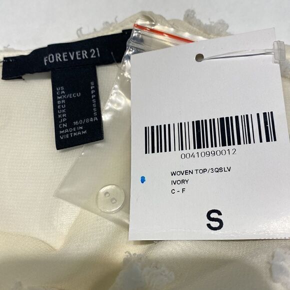 NEW Forever 21 Sheer Top Shirt Polka Dot Texture Small Puff 3/4 Sleeve Cropped - Picture 6 of 10